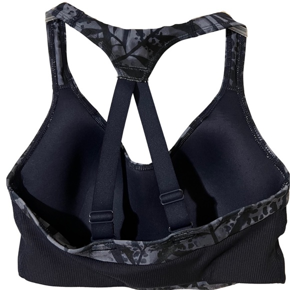 AVIA Women’s workout Racerback tops Small 4 5 6 Black Gray Print Molded Bra Cups - Picture 2 of 4